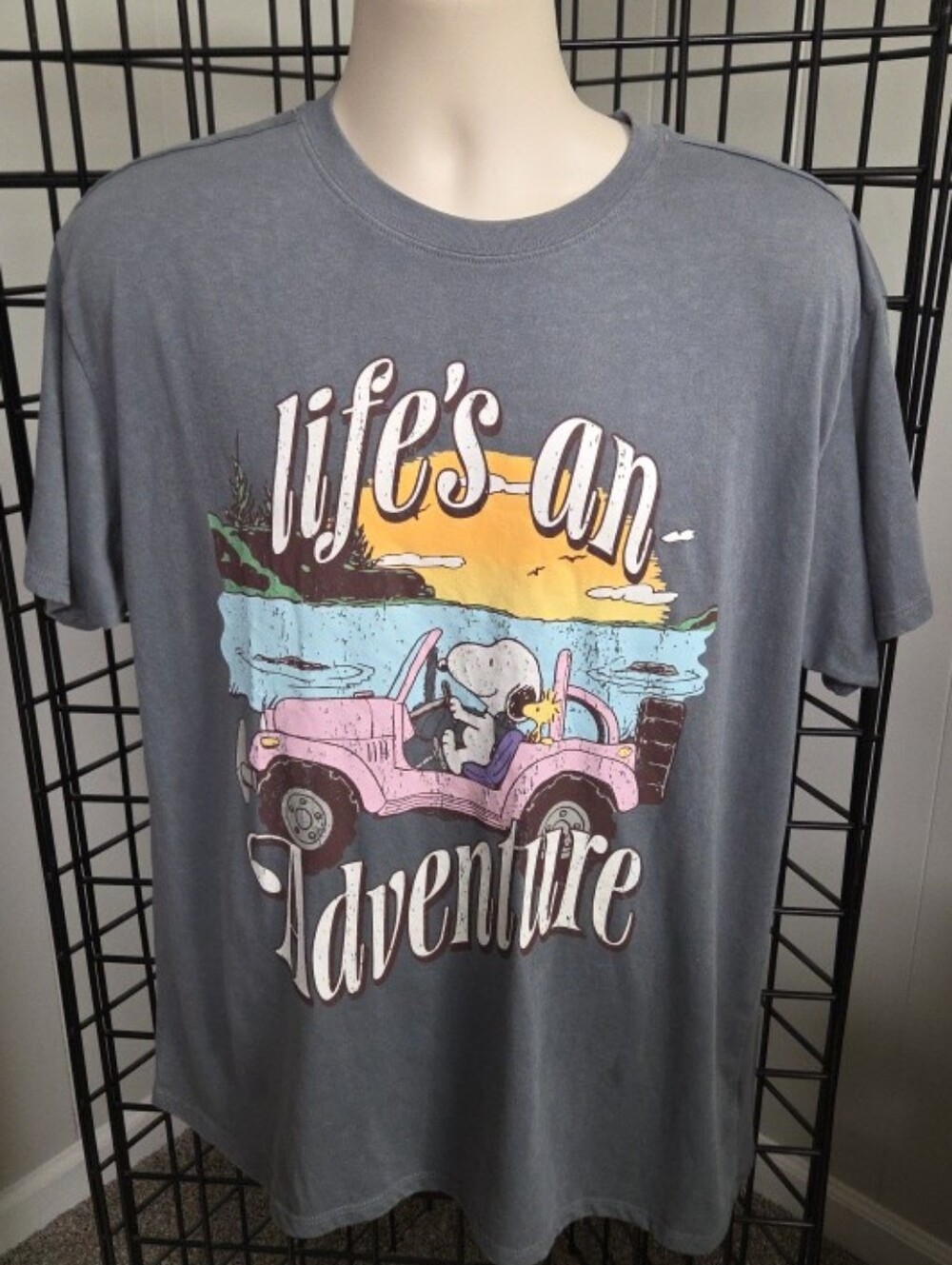Peanuts Snoopy Life's an Adventure Unisex  XL Graphic T-Shirt Summer Comfort
